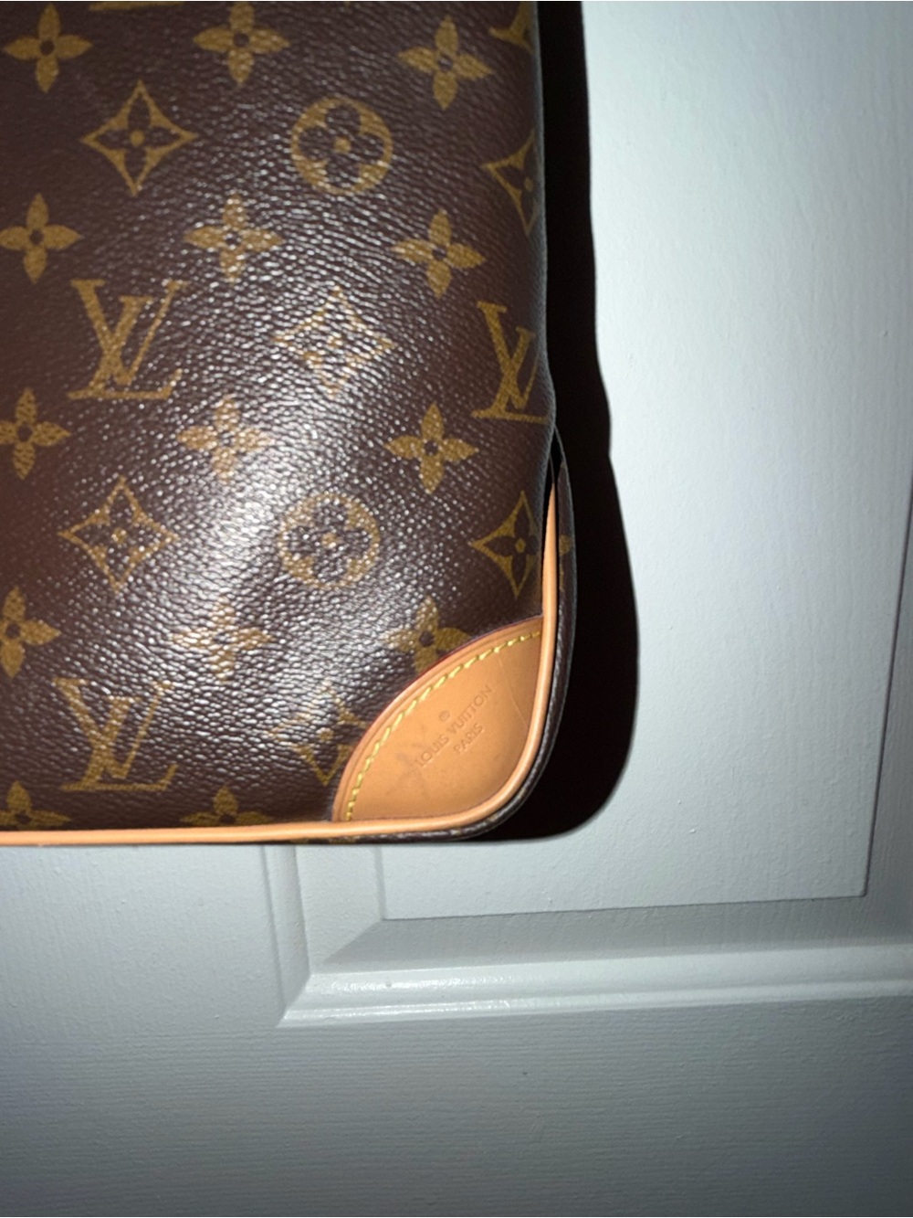 Louis Vuitton Monogram Shoulder Bag in Brown and Tan with Gold Hardware - Picture 6 of 10